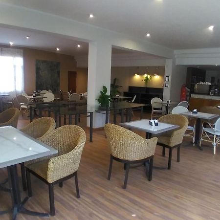 Catange Hotel Charata Buitenkant foto