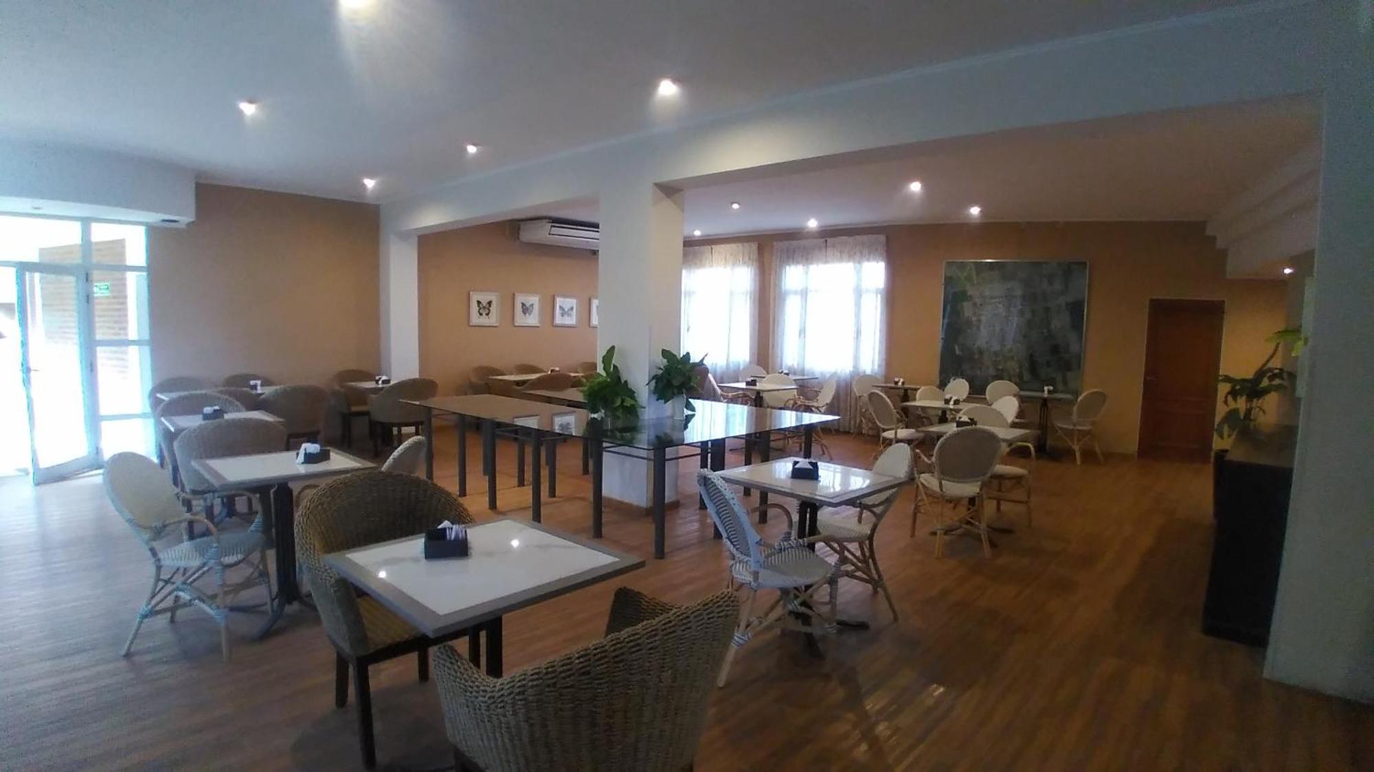 Catange Hotel Charata Buitenkant foto