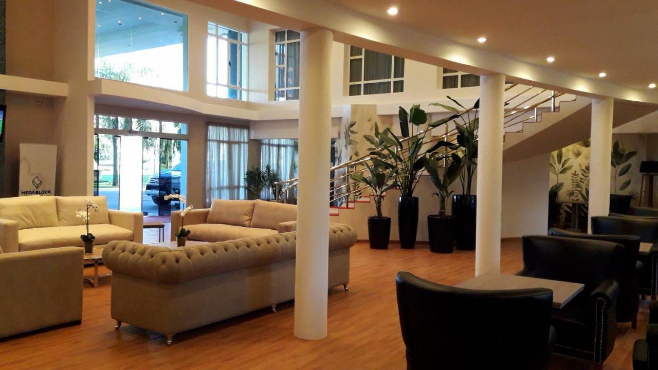 Catange Hotel Charata Buitenkant foto