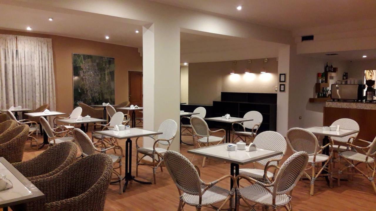 Catange Hotel Charata Buitenkant foto